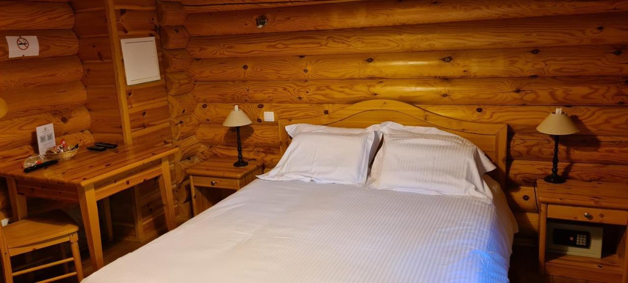 Hotel Residence Le Pin Sylvestre แอมเนวีล ภายนอก รูปภาพ