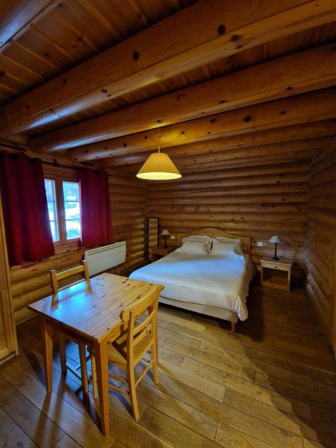 Hotel Residence Le Pin Sylvestre แอมเนวีล ภายนอก รูปภาพ