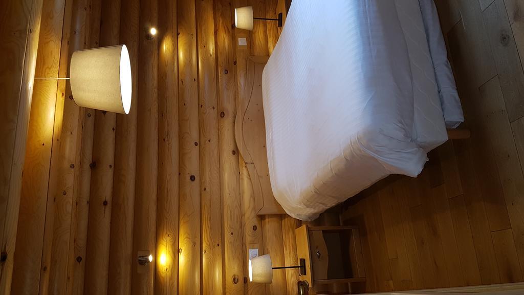 Hotel Residence Le Pin Sylvestre แอมเนวีล ภายนอก รูปภาพ