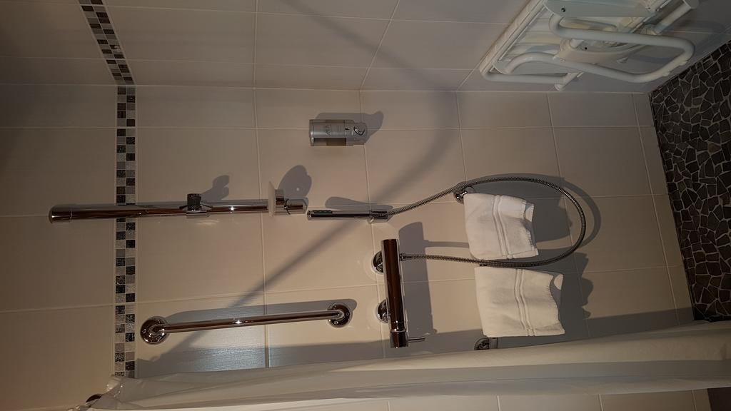 Hotel Residence Le Pin Sylvestre แอมเนวีล ภายนอก รูปภาพ